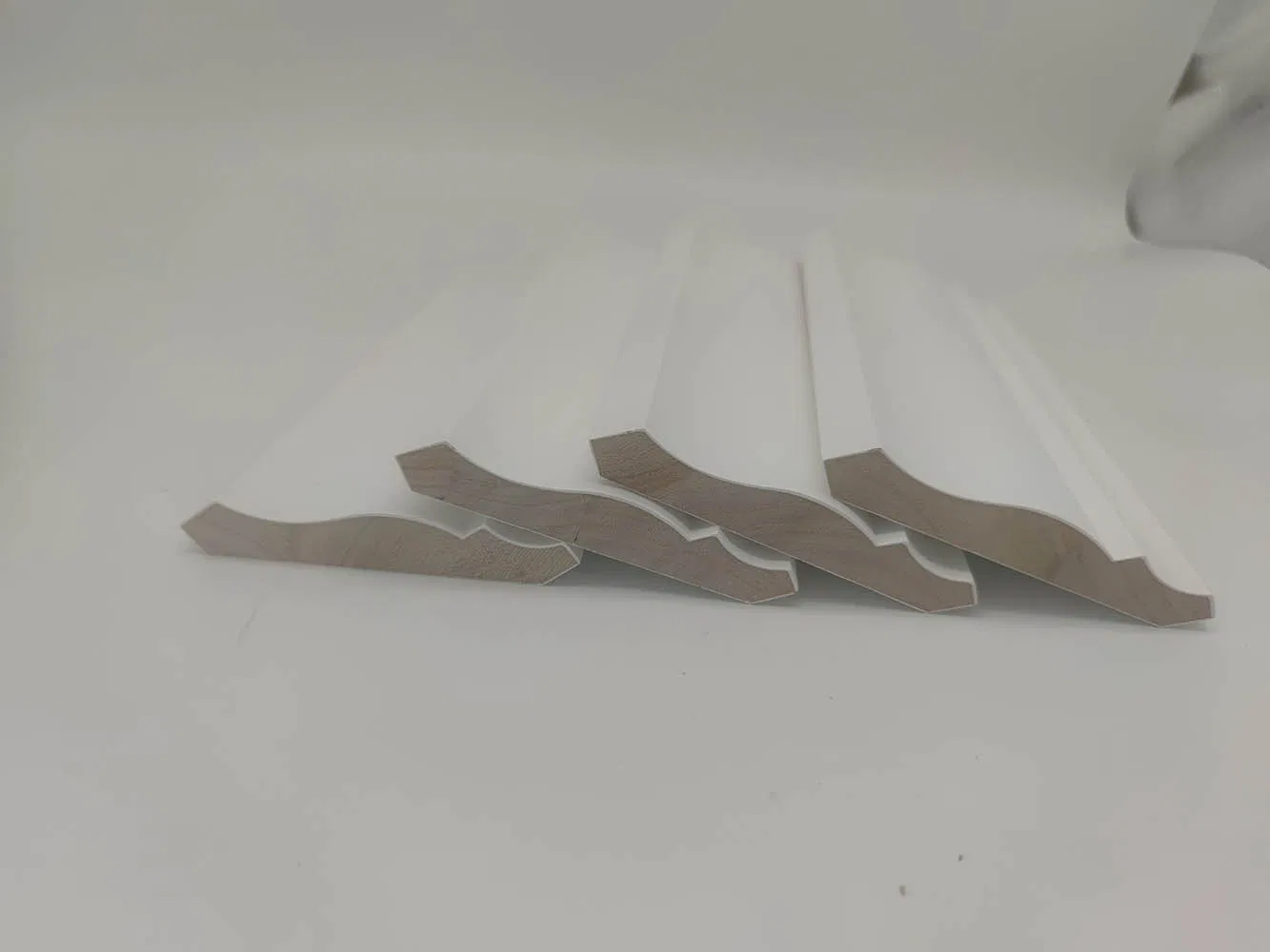 Pine Wood Skirting Baseboard Moulding