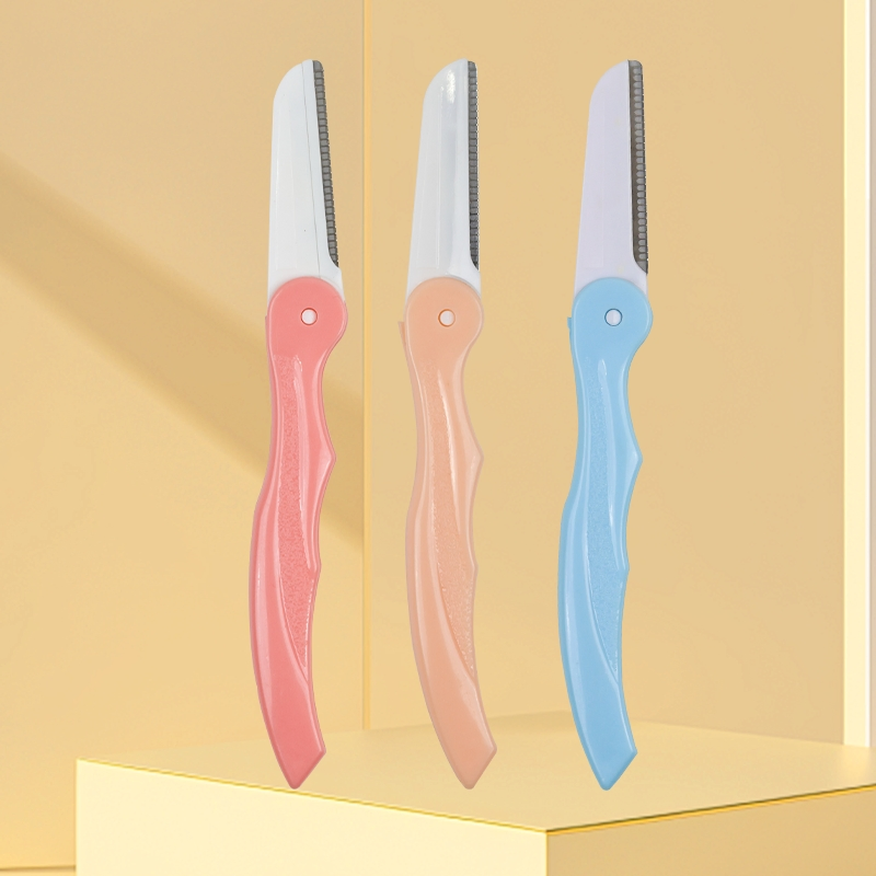 Gentle Glide Exfoliating Razor for Silky Smooth Skin