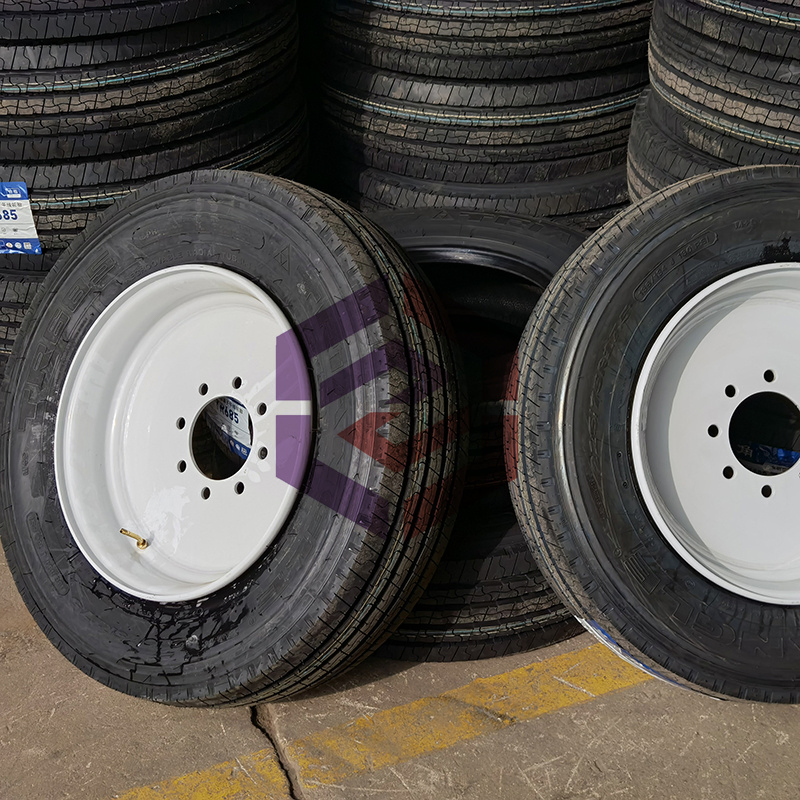 Шины для грузовиков и сельхозтехники 285/70R19.5, 295/80R22.5, 315/70R22.5