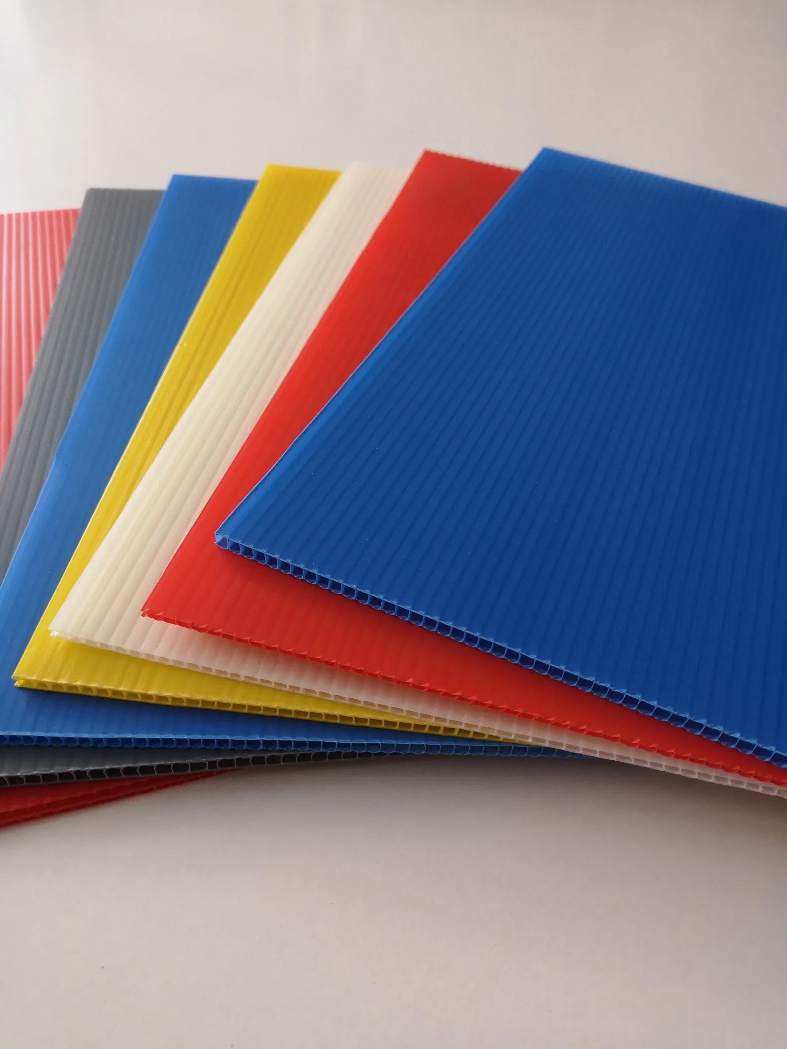 4mm Corona-Treated Polypropylene Corrugated Plastic Board with Full-Colour Digital Printed