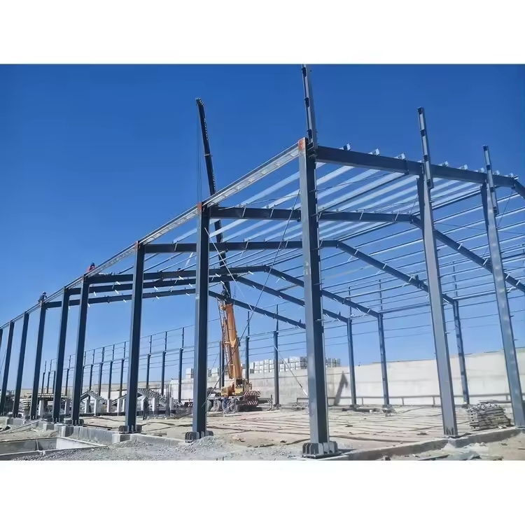 New Sandwich Panel Steel Warehouse/Workshop/Prefabricated Building/Steel Building/Garage /Shed