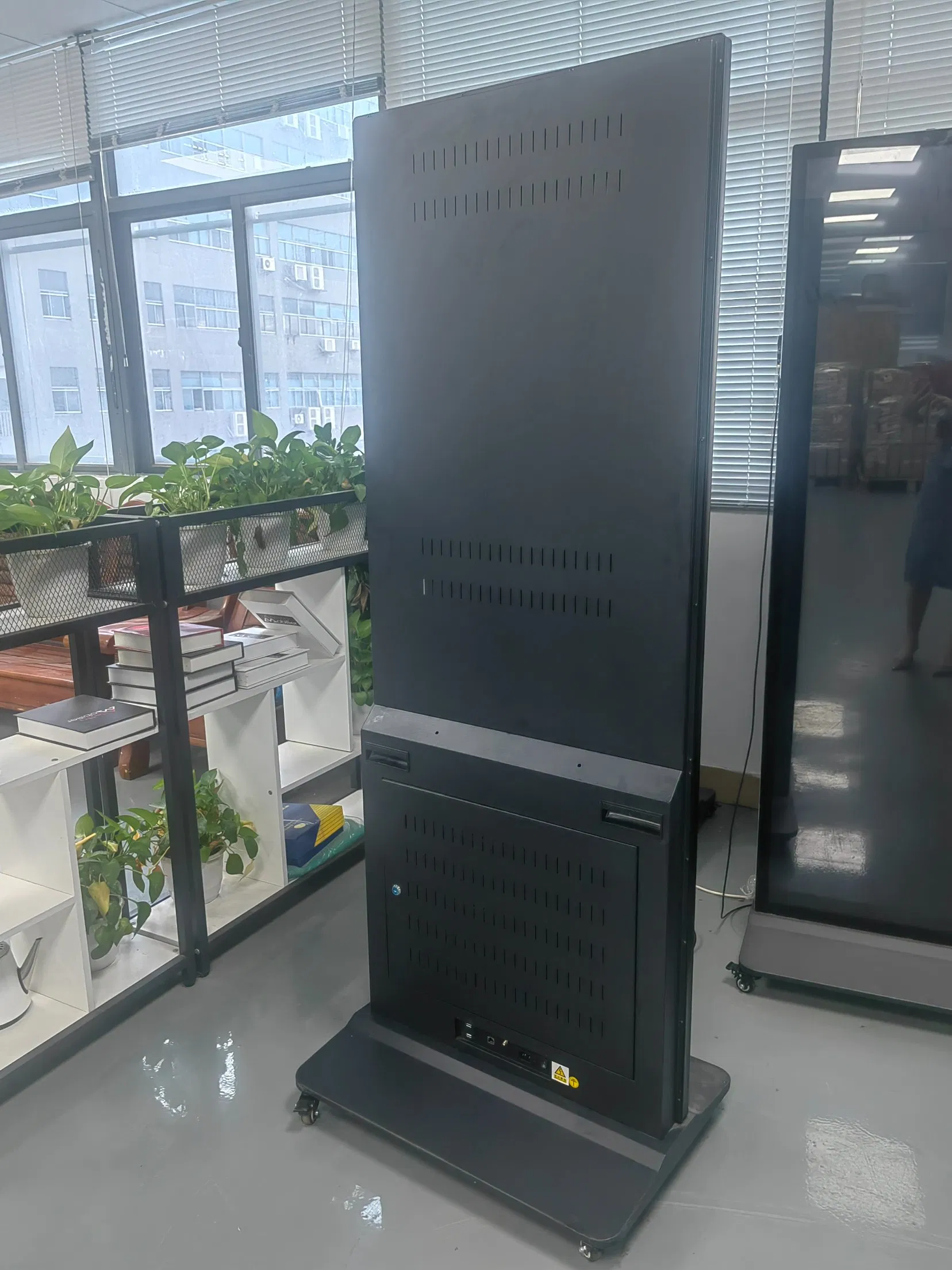 64.5 Inch Digital Information Signage Advertising Display Video Screen LCD Interactive Touch Self Service Kiosk