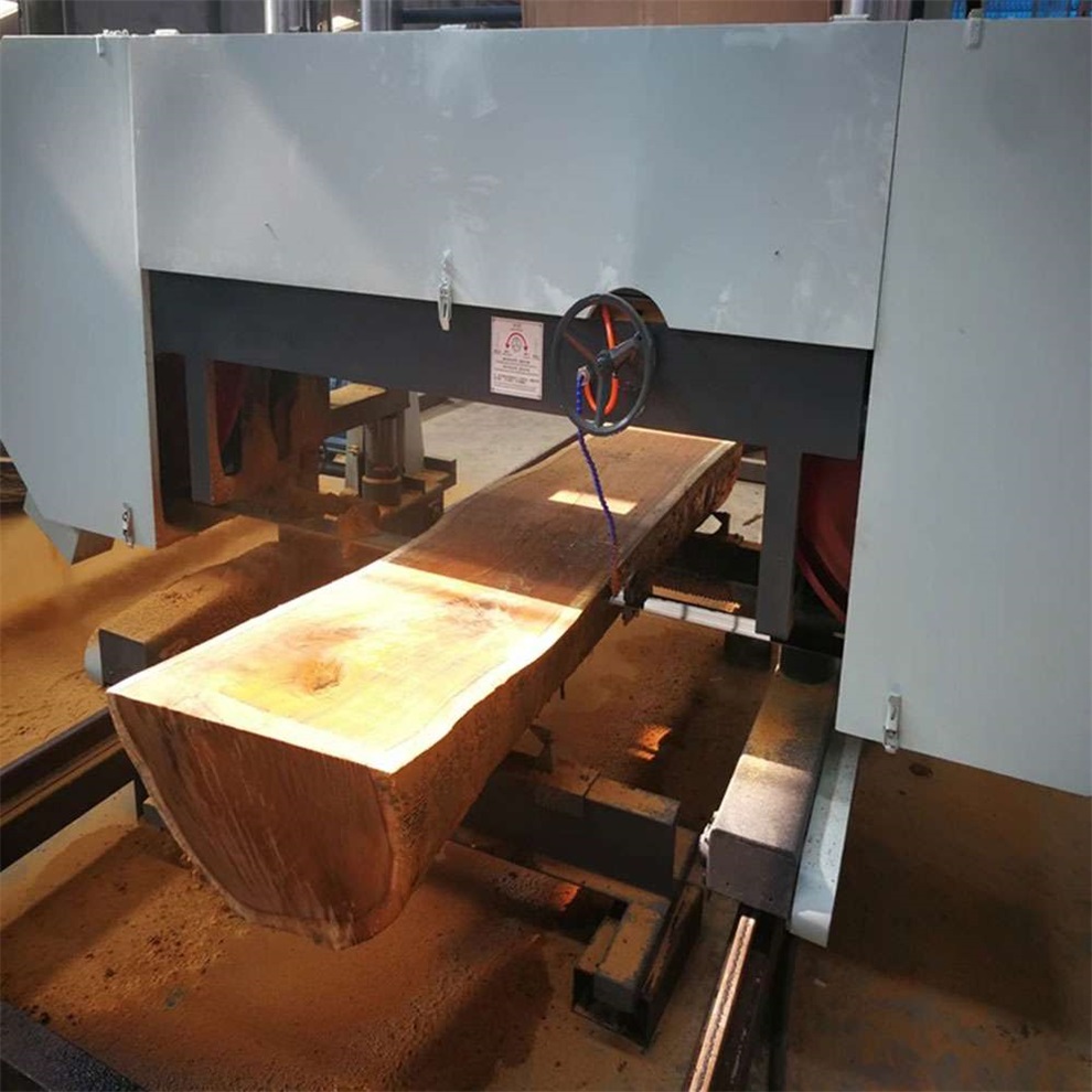 Ленточная пила по дереву горизонтальная 1016-1270 мм