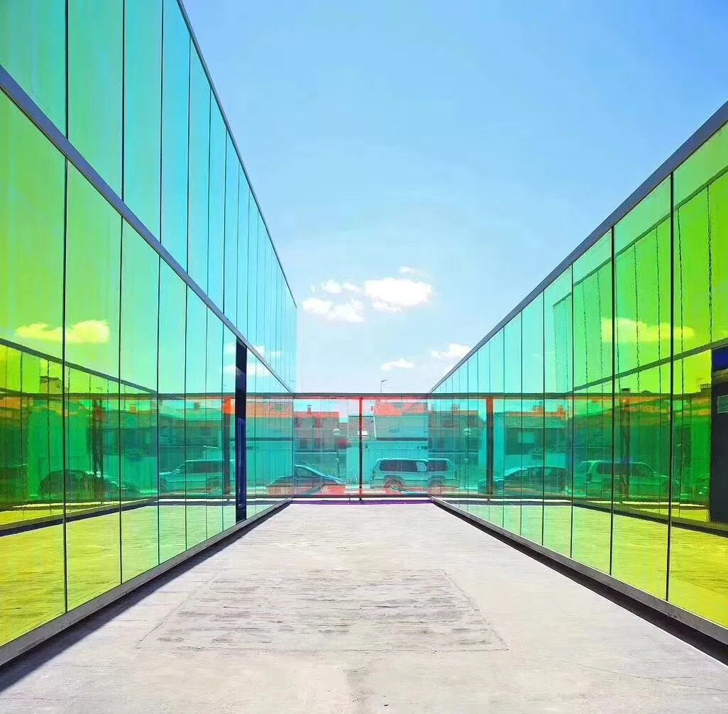Customized Size 5mm 6mm Coating Dazzle Colour Glass for Building/Decoration