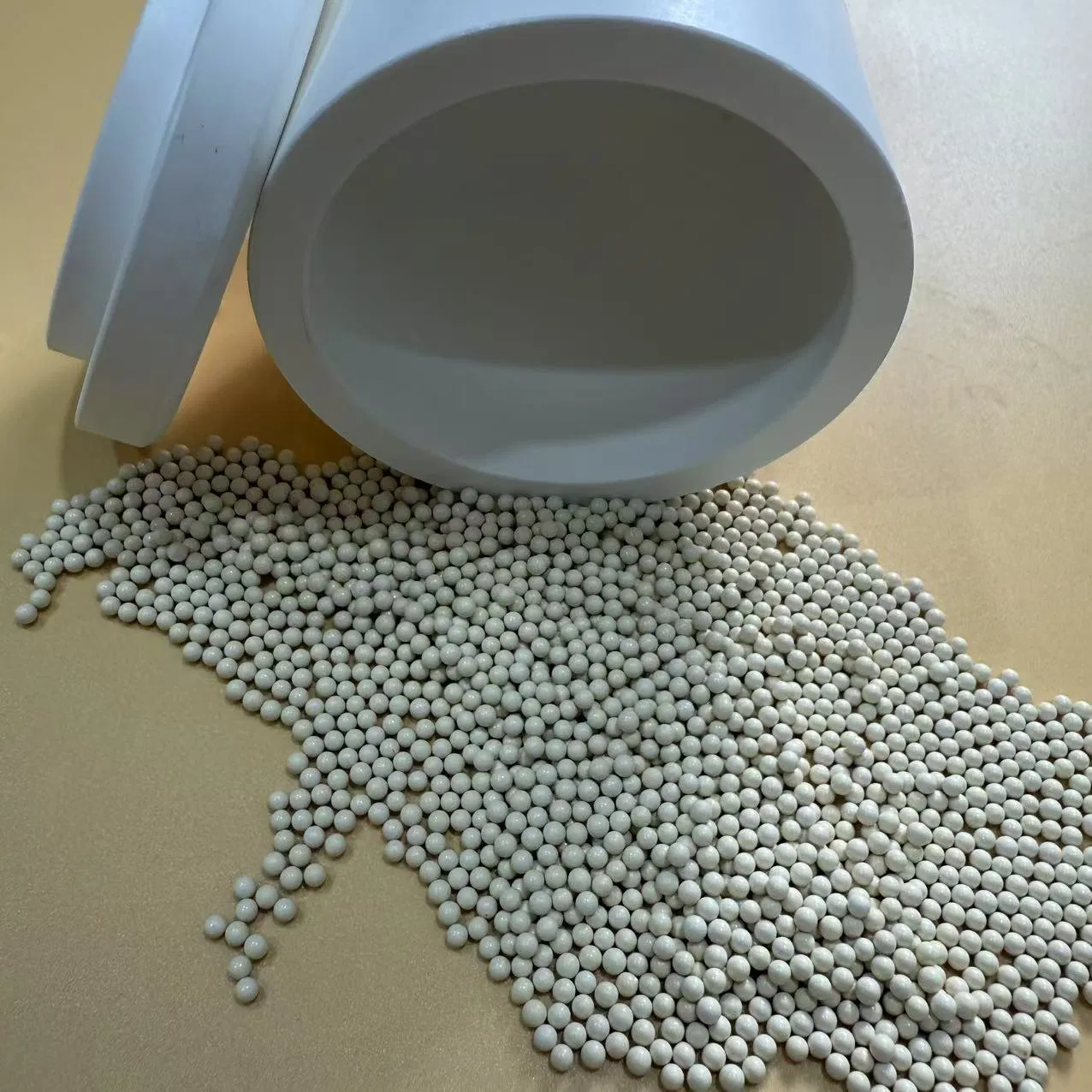 Zirconium and Aluminum Oxide Composite Ceramic Beads for Superior Grinding Media Performance