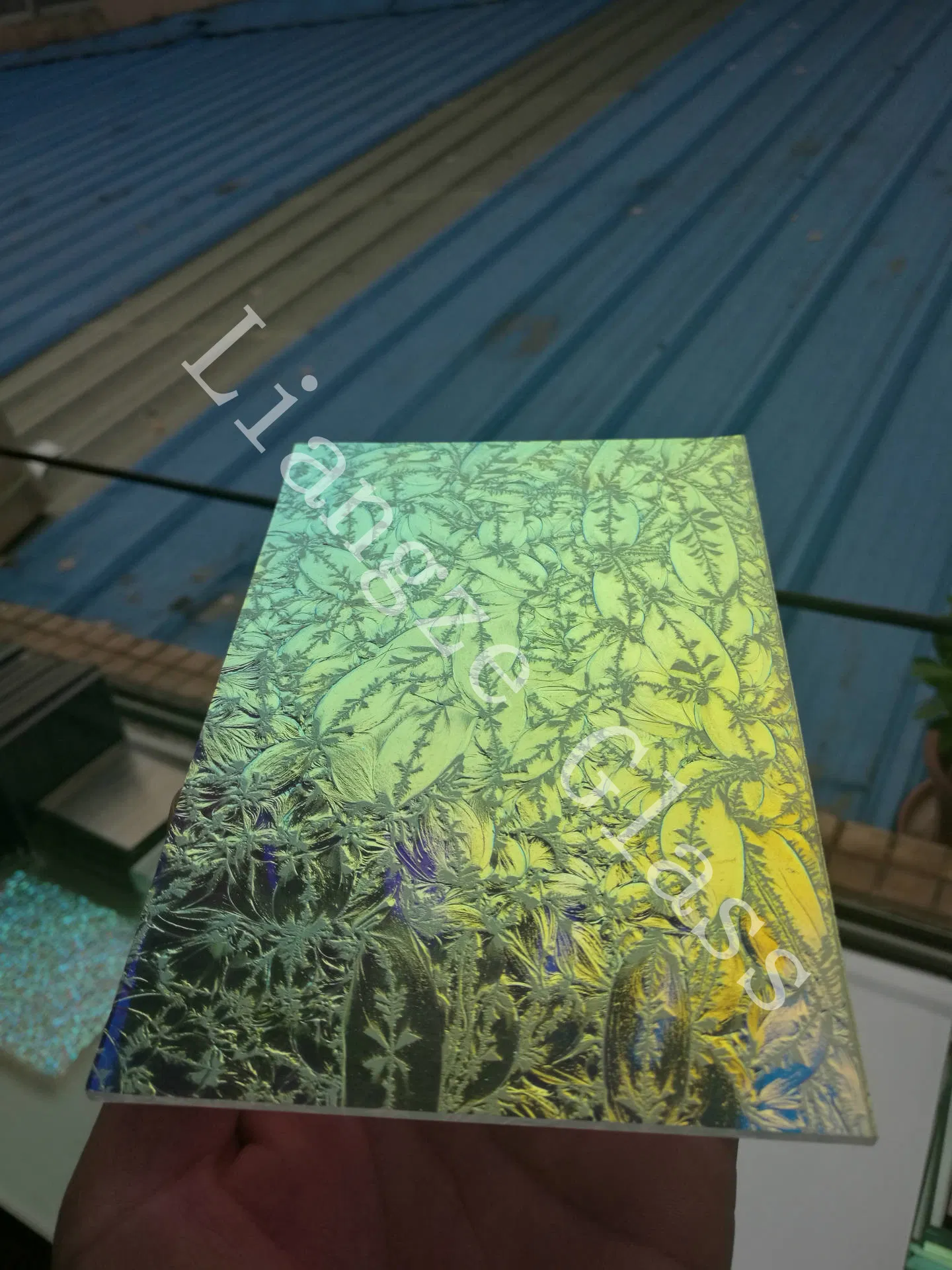 Vibrant Dichroic Coating Architectural Glass Sheet for Unique Patterns