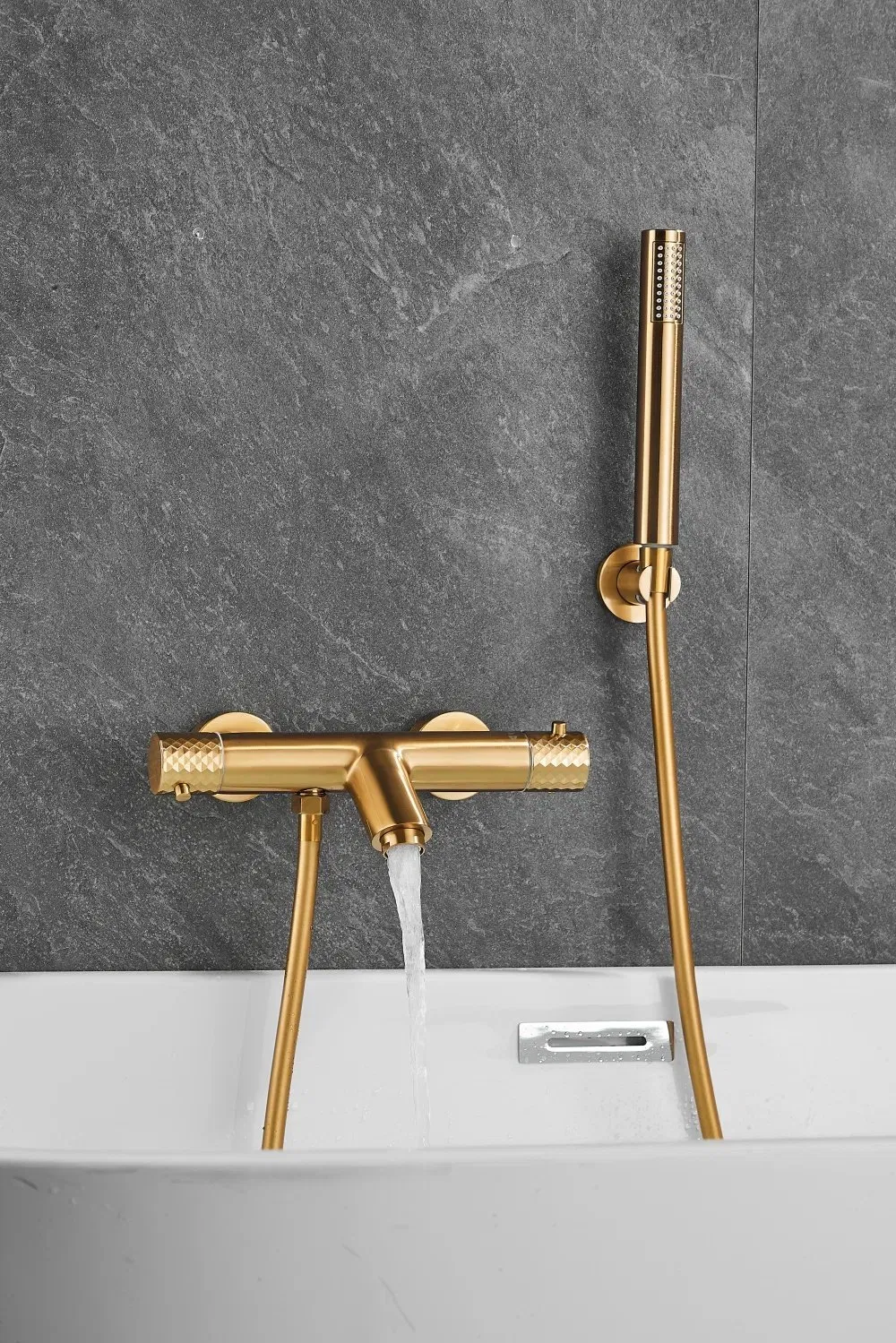 Chanda High-End New Style Gold Brush Thermostatic Bath Shower Bathtub Faucet