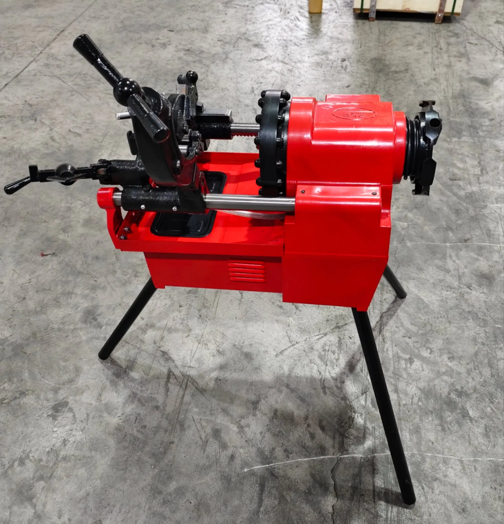 Tiger Head® High-Performance Bearing-Type 2" Pipe Threading Machine