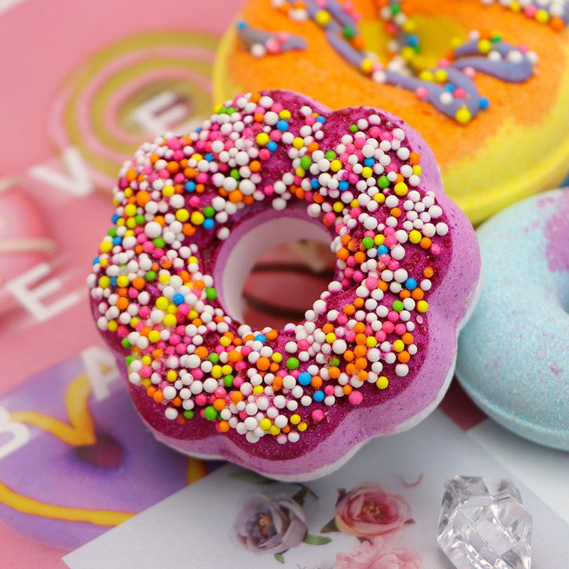 Vegan Organic Handmade Bath Bombs for Relaxing SPA Therapy with Essential Oils