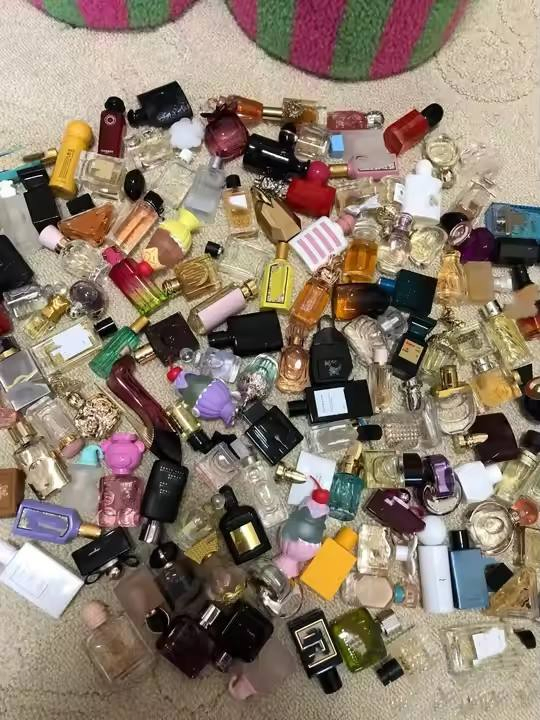 Cologn Warehouse Wholesale Man Women Original 1: 1 Arabic Arabian Perfume Bottle Cosmetics Cologne Parfum Dubai Perfum Mini Perfumes China Manufacturer Supplier