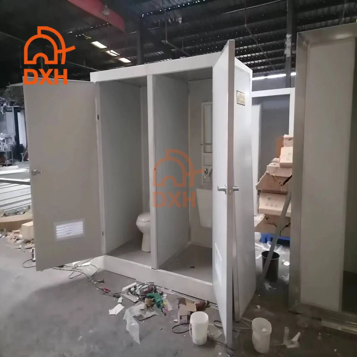 Dxh Custom Parks Convenient Existing Building Restroom Bathroom Water Closet Cheap Price Modular Mobile Customized Bathroom Container Toilet