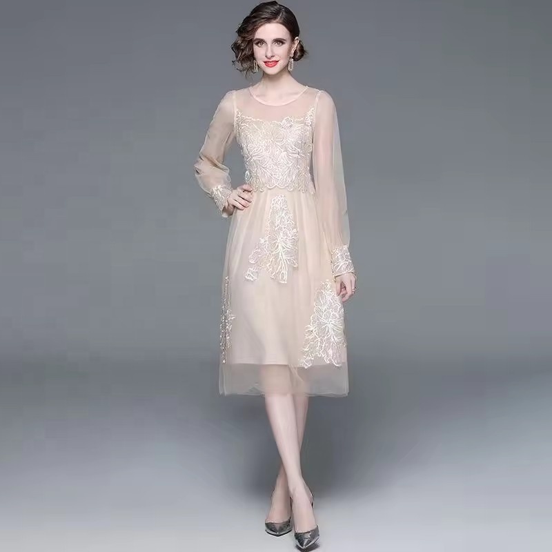 Платье женское весна-осень длинный рукав повседневное