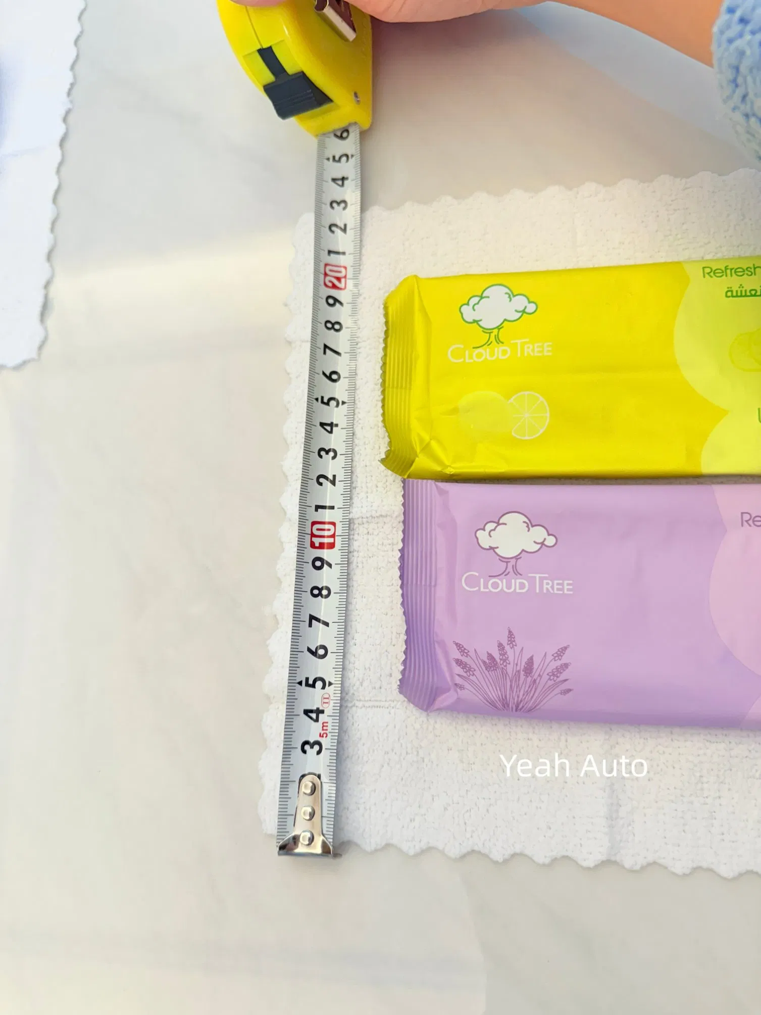 Microfiber Refreshing Wet Towel 220GSM 22*22cm Disposable Wet Wipe Daily Use