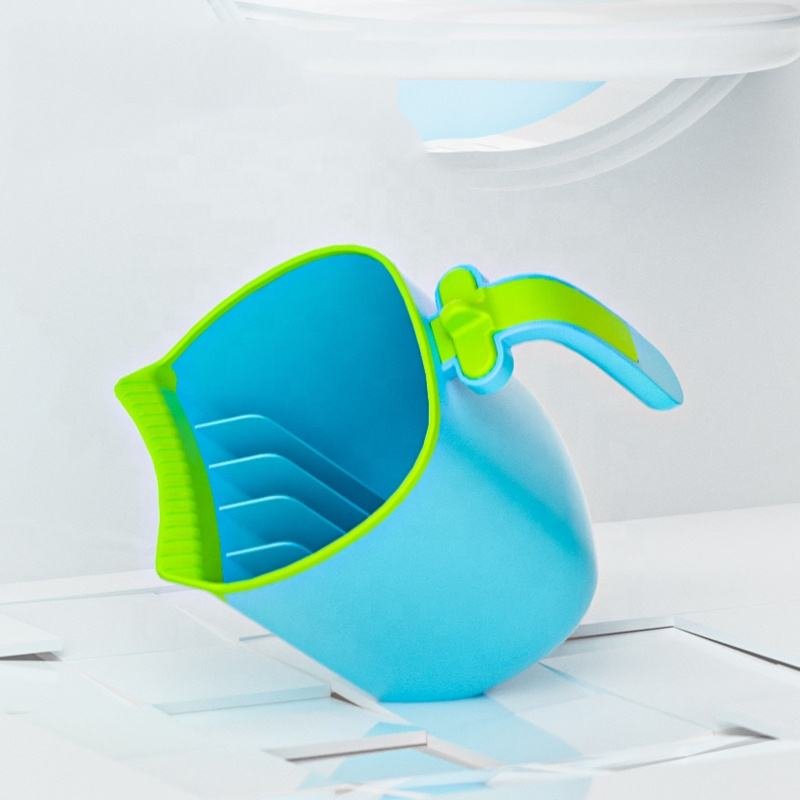 New Design Plastic PP TPE Children Baby Kids Bathing Products Waterfall Bath Shampoo Rinse Cup for Babies Infant