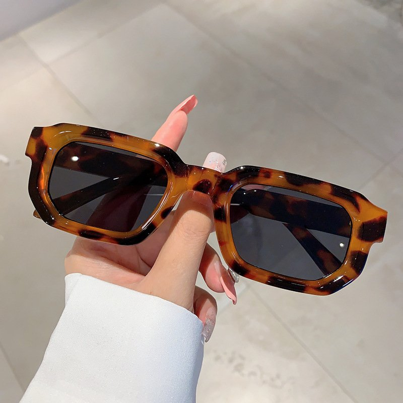 2025 Luxury Brand Designer Custom Sunglasses OEM Unisex UV400 Low Price Thick Gafas De Sol Retro Square Sunglasses