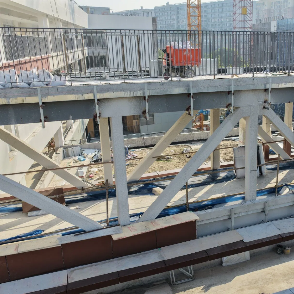 Durable Industrial Prefabricated China Wholesale Customized ISO CE Steel Structure Building Material of Steel Structure Corridor Connecting Industrial Plants