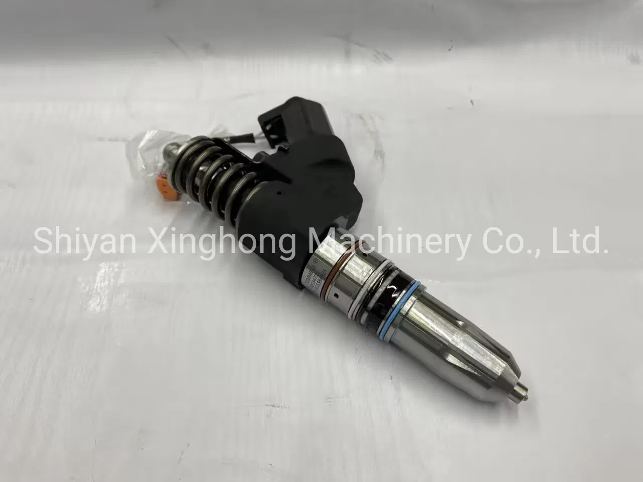 Форсунка топливная Cummins 4903472 для двигателей QSM11/M11