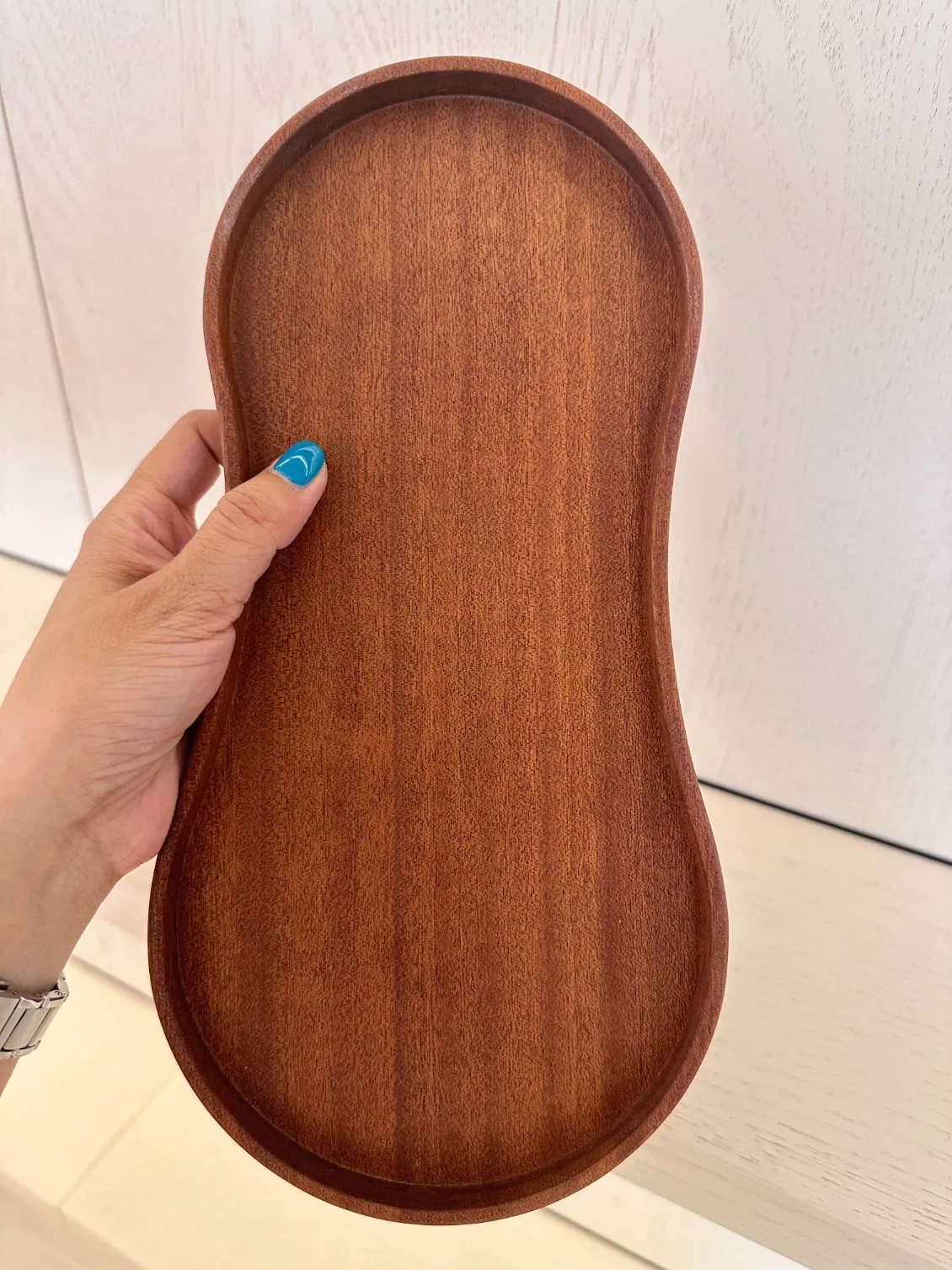 Wholesale Kitchen Ware Blank Personalized Walnut Acacia Wood Cutting Board with Handle