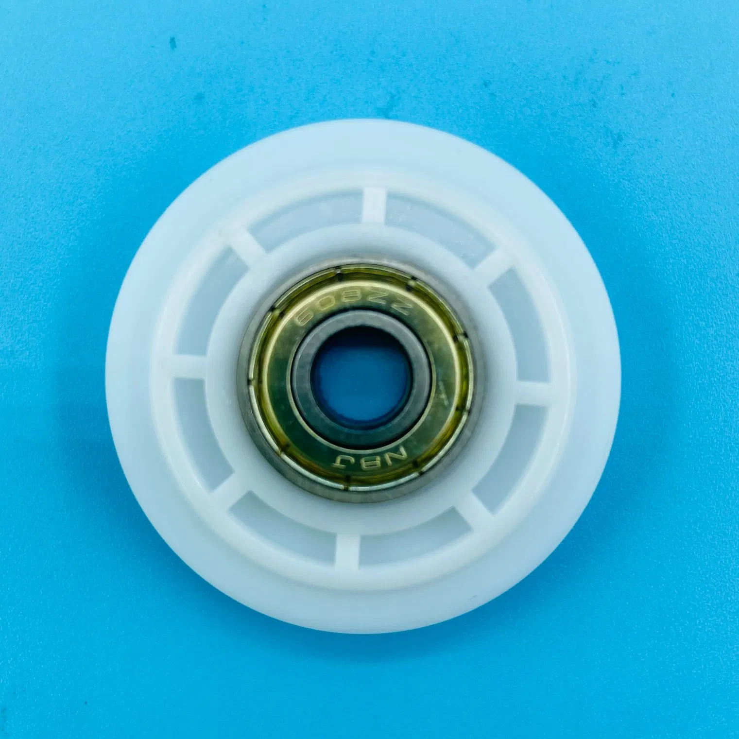 Well Received and Easy to Load 8*45*7 608zz White Plastic Bearing