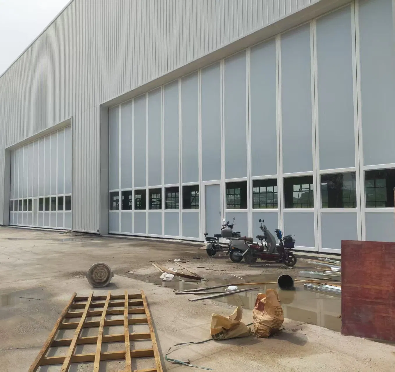 Automatic Folding Aircraft Warehouse Fireproof Steel Sliding Hangar Industrial Door Airplane Gate