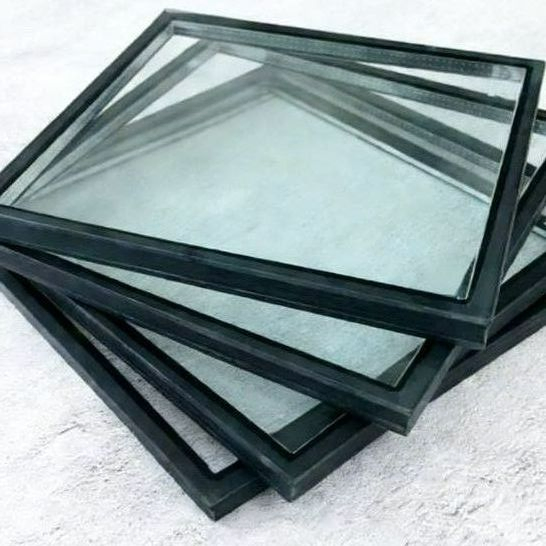 Large-Format Curtain Wall with Triple-Layered Tempered Insulated Glass; Customization Available.
