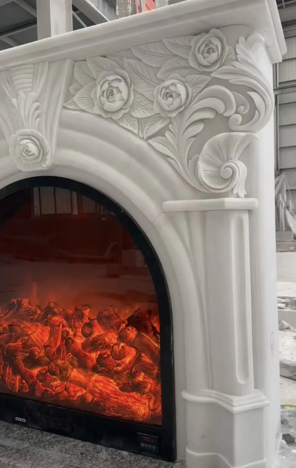 Камин из белого мрамора Ariston White