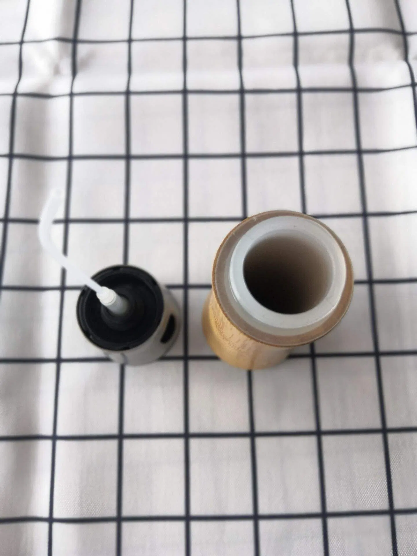 Custom Logo Bamboo Olive Oil Sprayer Stainless Steel Refillable Vinegar Dispenser Bottle Kitchen Gadgets