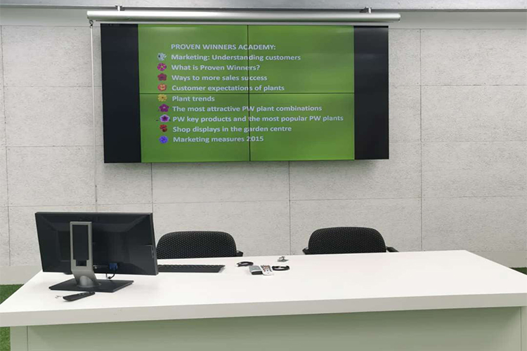 Видеостена 55 дюймов 4K с узкой рамкой для помещений