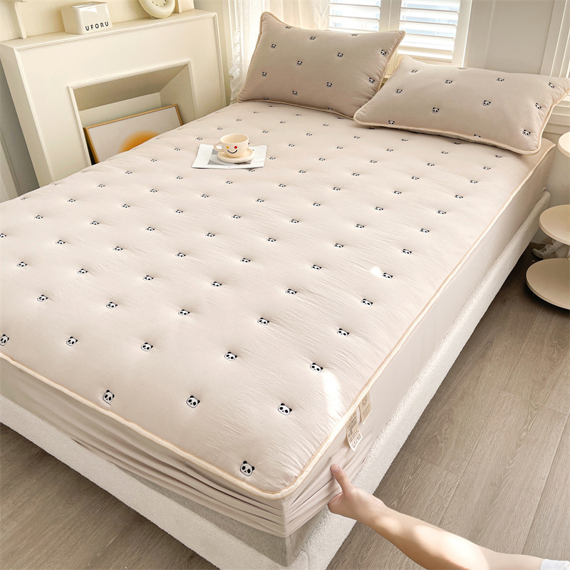 Luxury Embroidery Soft Microfiber No Shrinkable Mattress Cover Bed Sheet Fitted Sheet