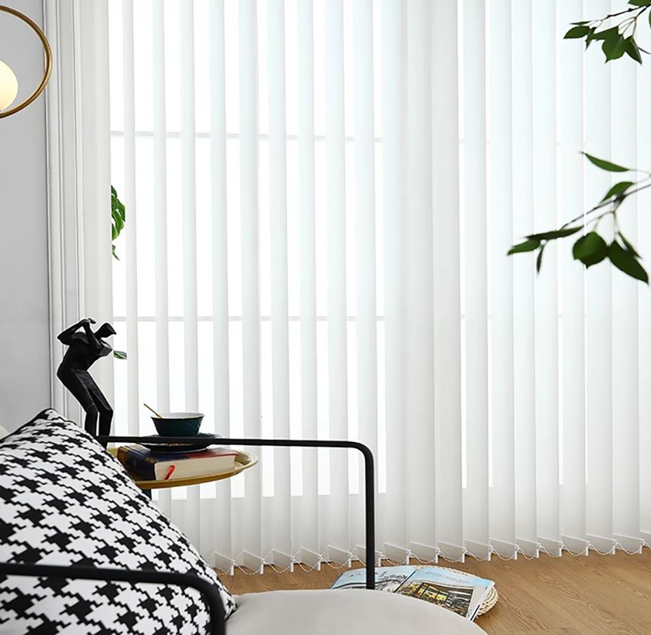 China Direct Factory Vertical Blinds for Home Use Traditional Style Window Cordless Blinds