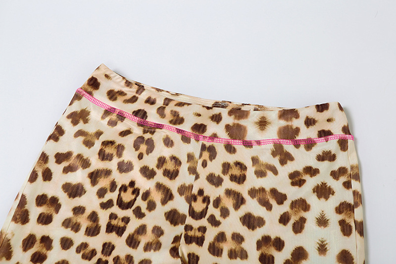 Куртка женская хлопковая с леопардовым принтом