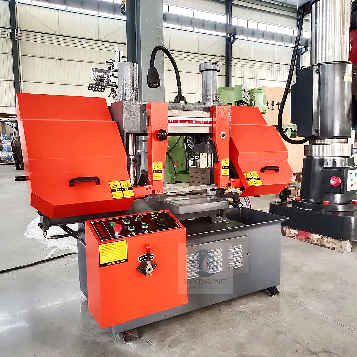 Ленточная пила по металлу полуавтоматическая гидравлическая GB4230