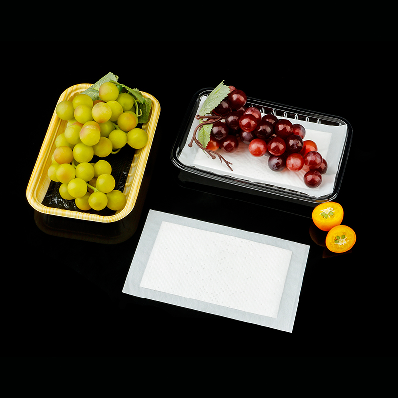 Eco-Friendly Seafood Pads for Fresh Meat and Veggies