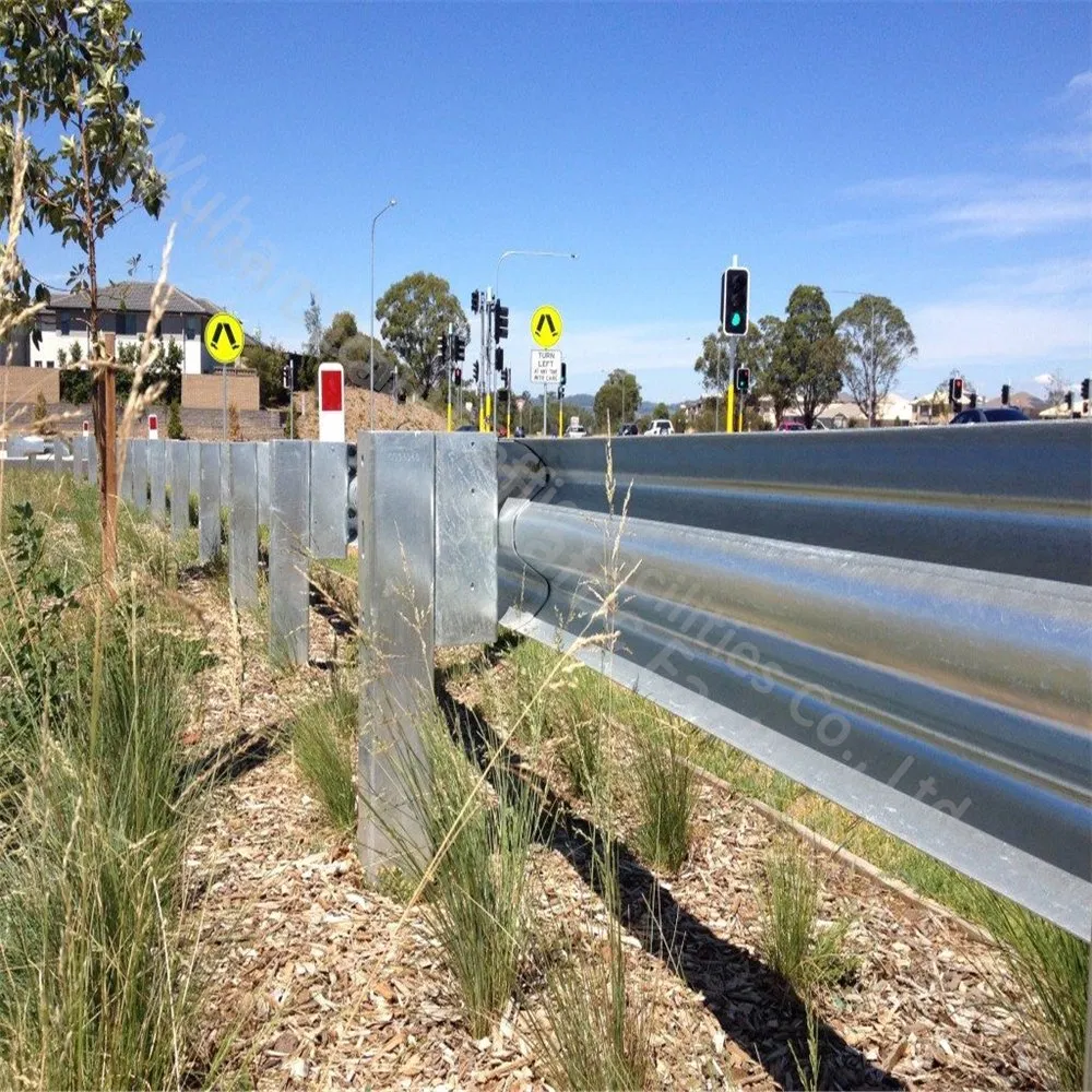 Hot DIP Galvanized Steel Metal Factory Customized CE Certificated Road Safety W Beam Thrie Beam Highway Guardrail