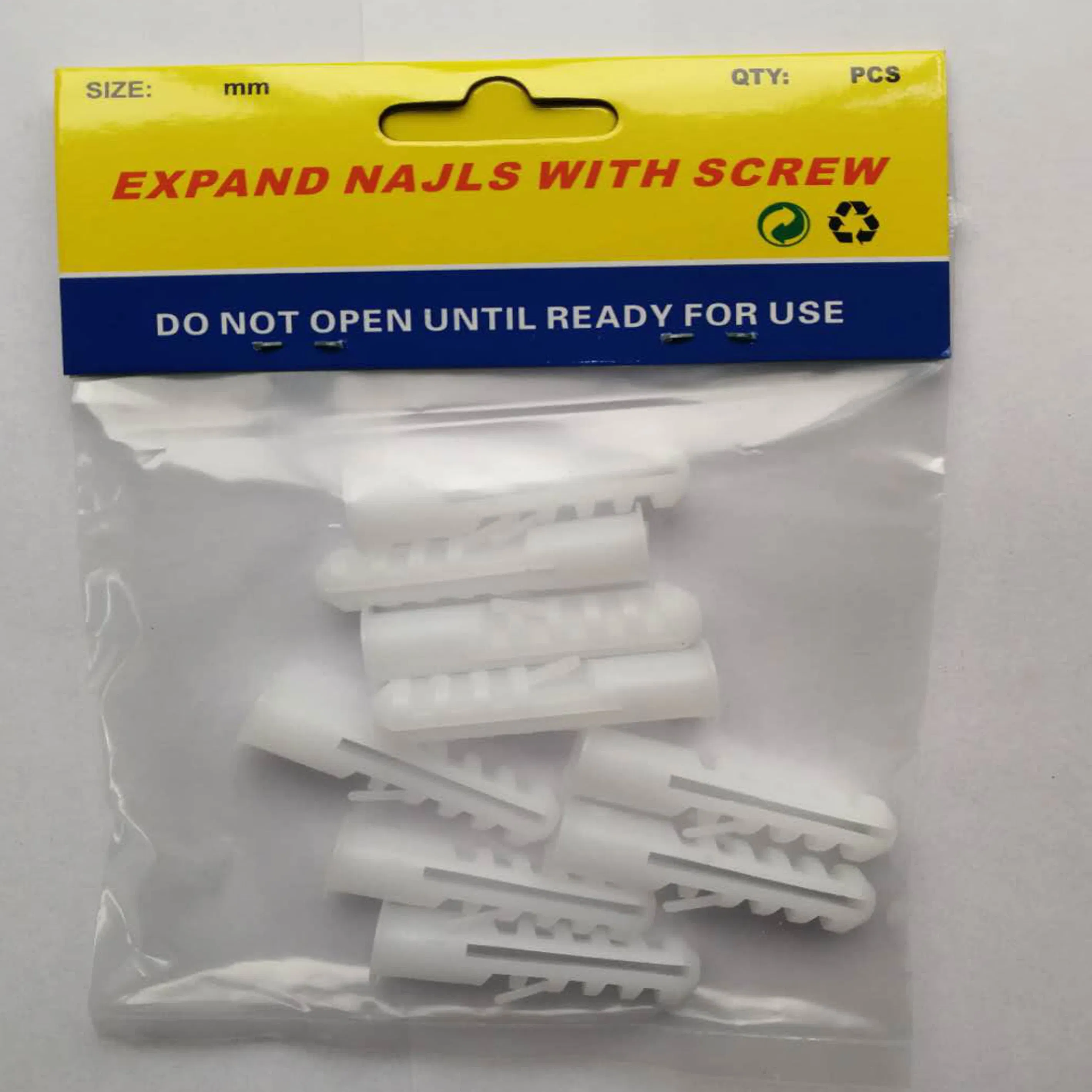En08 M8 Plastic Expansion Bolt and Screw Anchor Shell