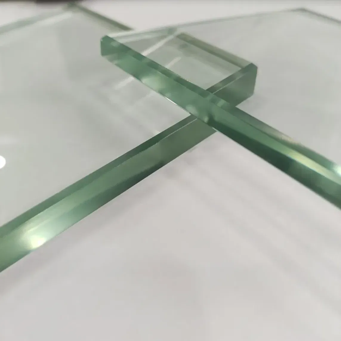 Top Grade Ultra-Clear Glass with Theft Protection and Free Sample