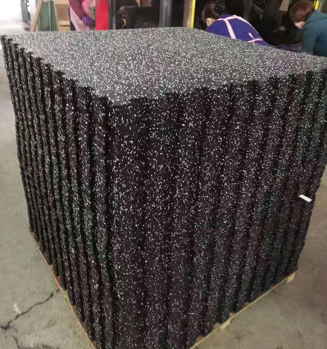 Composite Gym Floor Mat Interlocking Rubber Floor Tiles