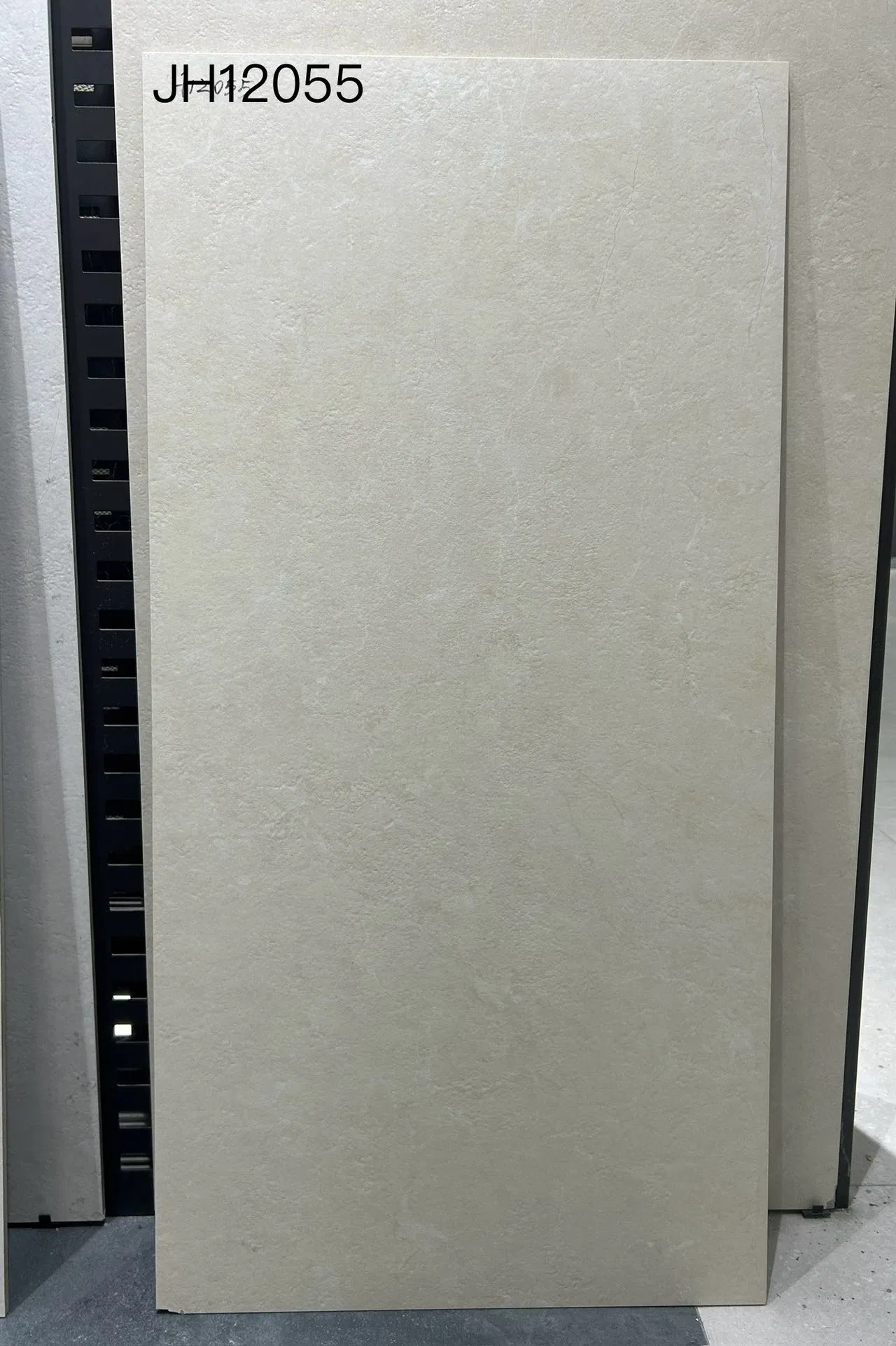 Керамическая плитка под старый кирпич для гостиной