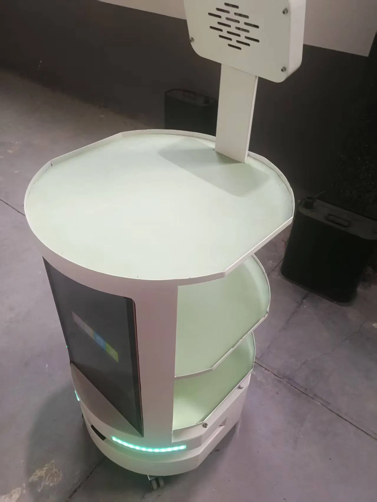 Ai Interactive Catering Delivery Robot with Lidar Navigation & Advertising Display