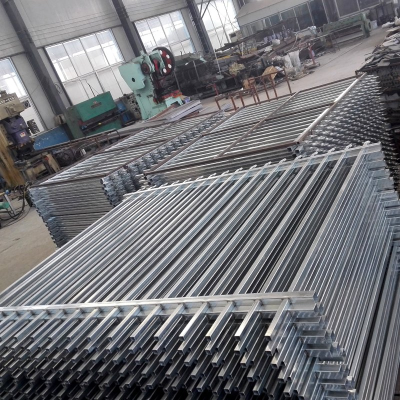Manufacturer Decorative Aluminium Wire Fence Panels Aluminium Slotted Post Slat Fence Panels Rural Aluminium Fencing