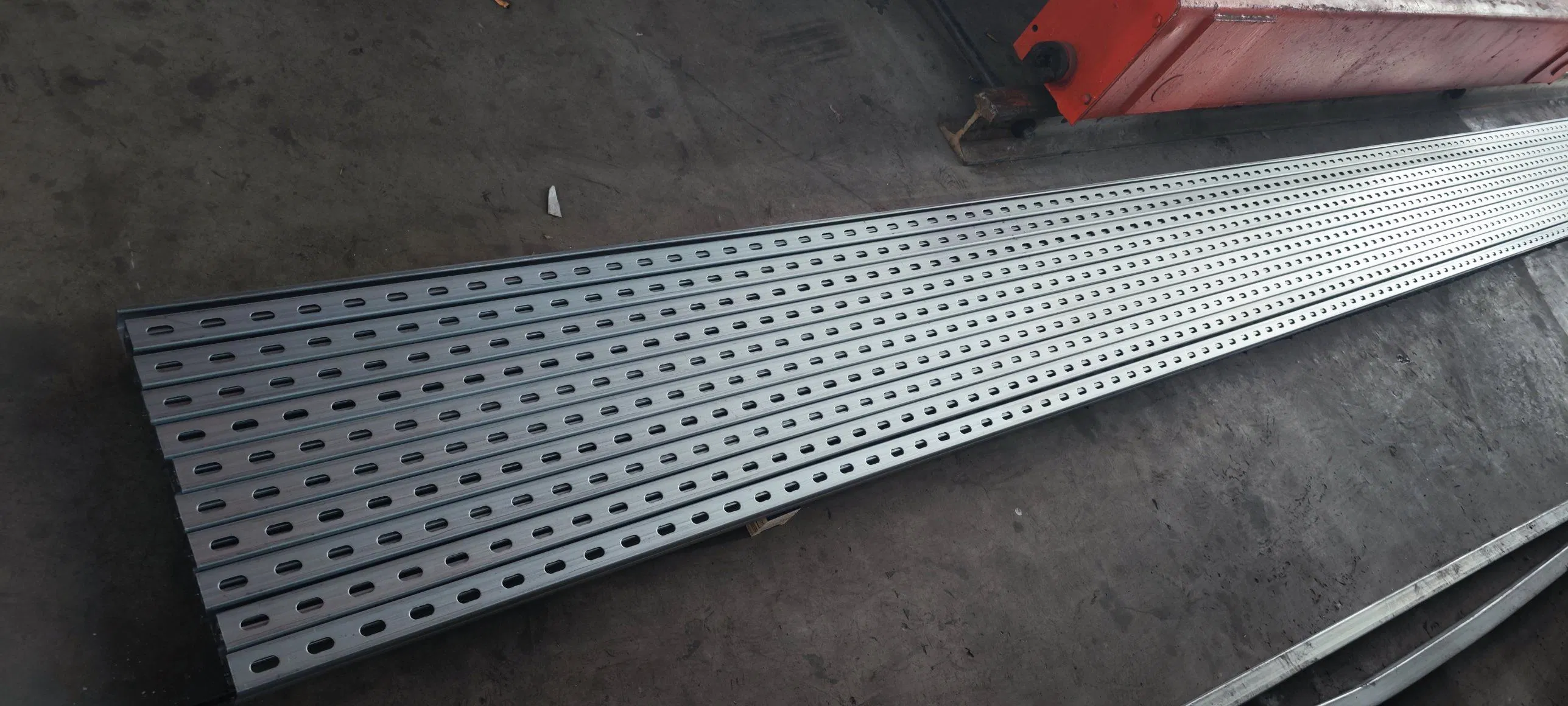 Photovoltaic Solar Power Generation Solar Bracket Mounting System Solar Panel Bracket Support