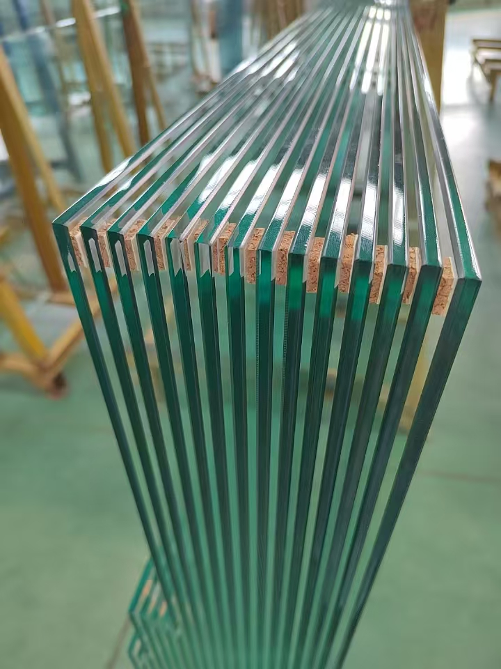 10.76mm 12.76mm 16.76mm 17.52mm 21.52mm Low Iron Extra Clear Tempered Laminated Glass