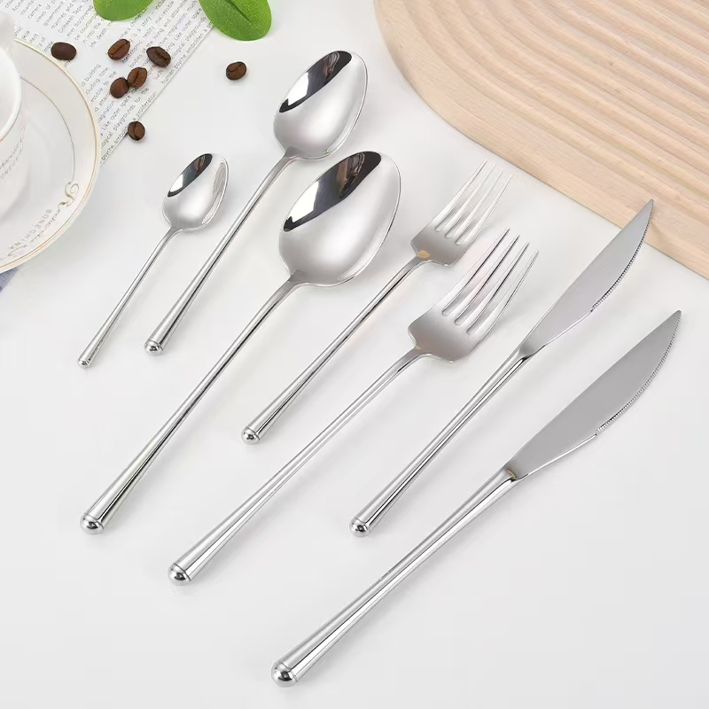 Stainless Steel Easy-Clean Durable Hotel Grade Sleek Design Cutlery Set