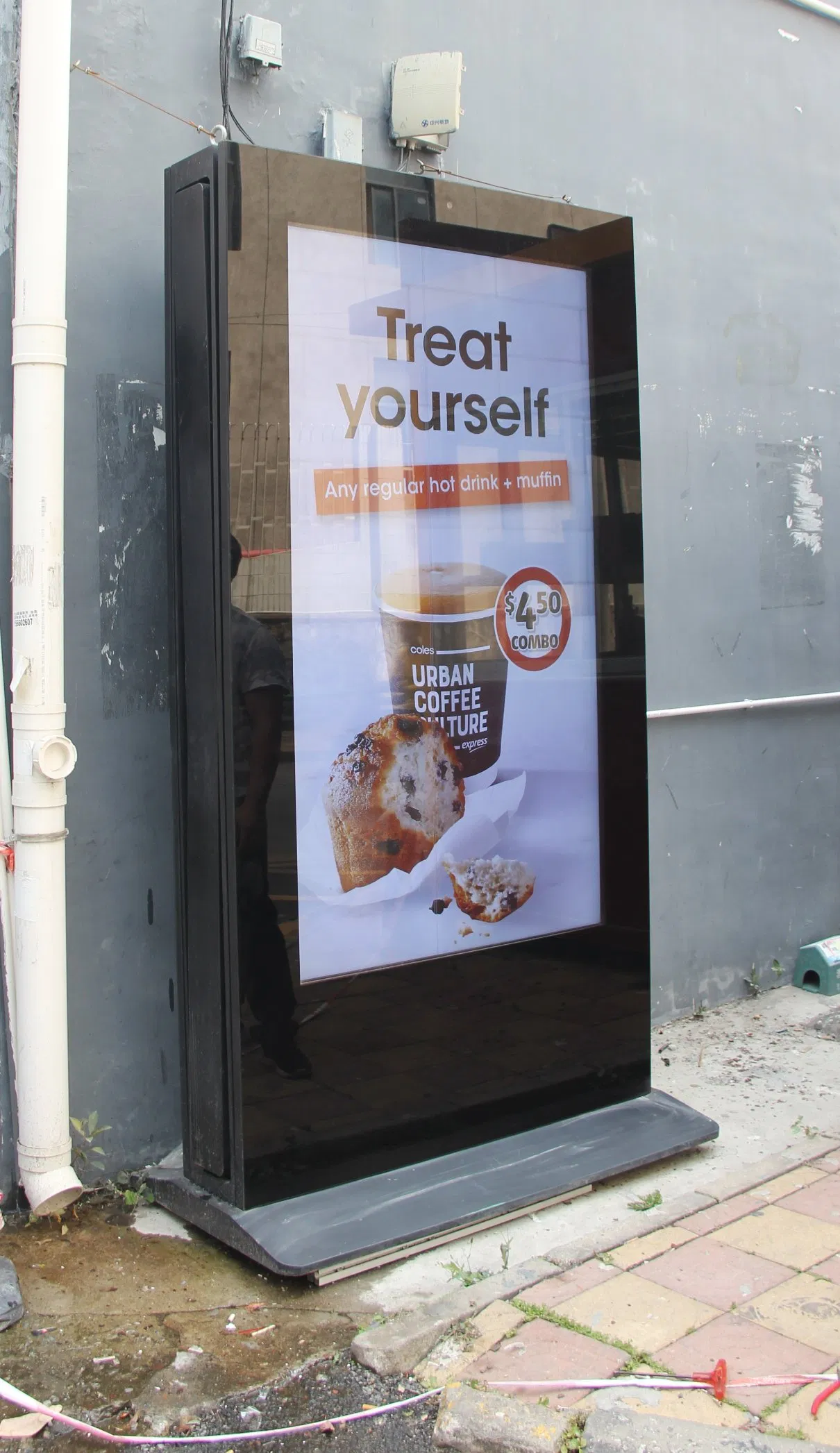 75-дюймовый уличный LCD-киоск 4K для рекламы