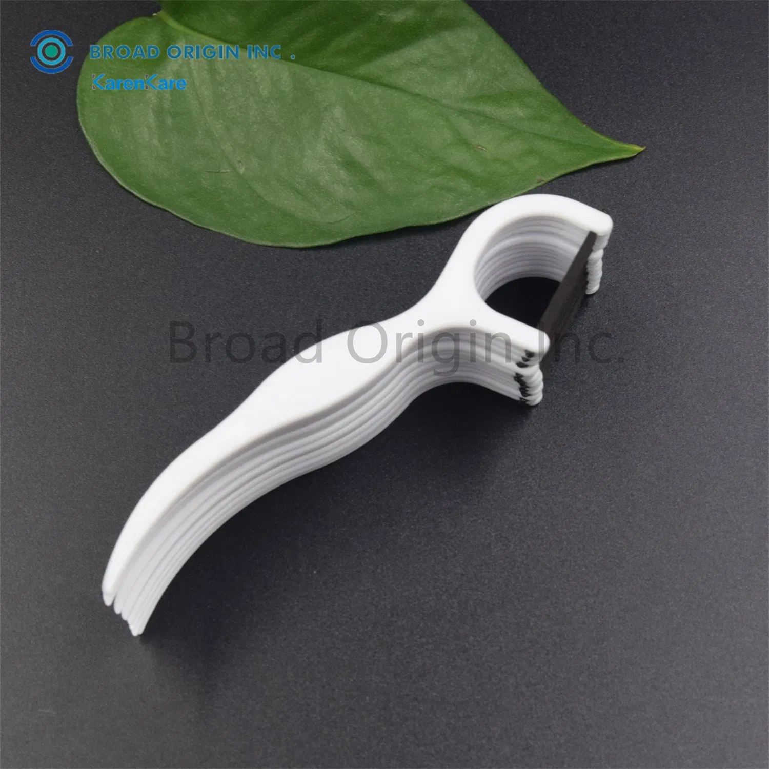 Hot Sales Cleaning Teeth Black Nylon F-Type Dental Floss Pick