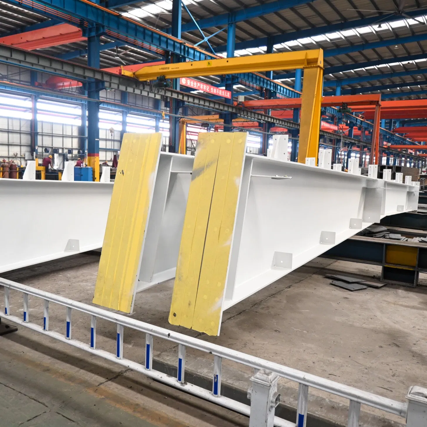 Heavy Load Applications CE Certified Prefabricated Steel Structure Truss Bailey Bridge with Q235 Steel Components