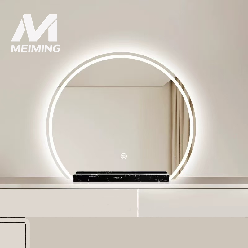 Folding Telescopic Bathroom Mirror, Multi-Angle Rotation, Magnifying Makeup Light Mirror for More Convenient Beauty Application.
