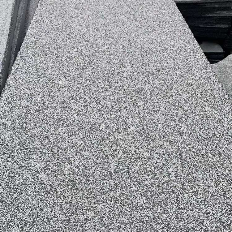 Cheap Dark Grey Granite Flamed Slabs and Tiles for Outdoor Backyard Pavers