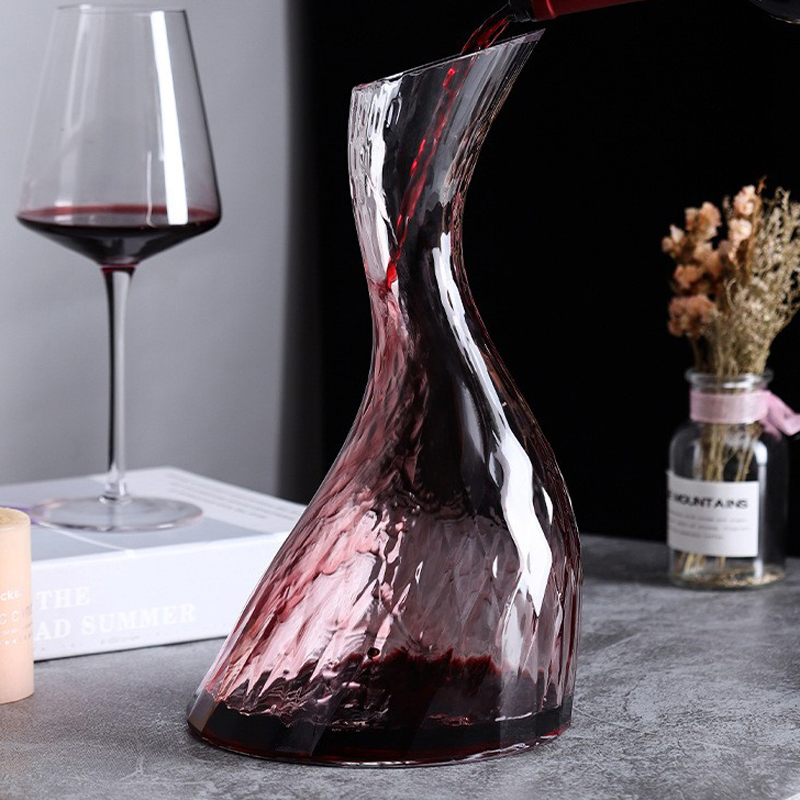 Swan Red Wine Decanter Lead-Free Glass Wine Divider Transparent Luxury Glassware