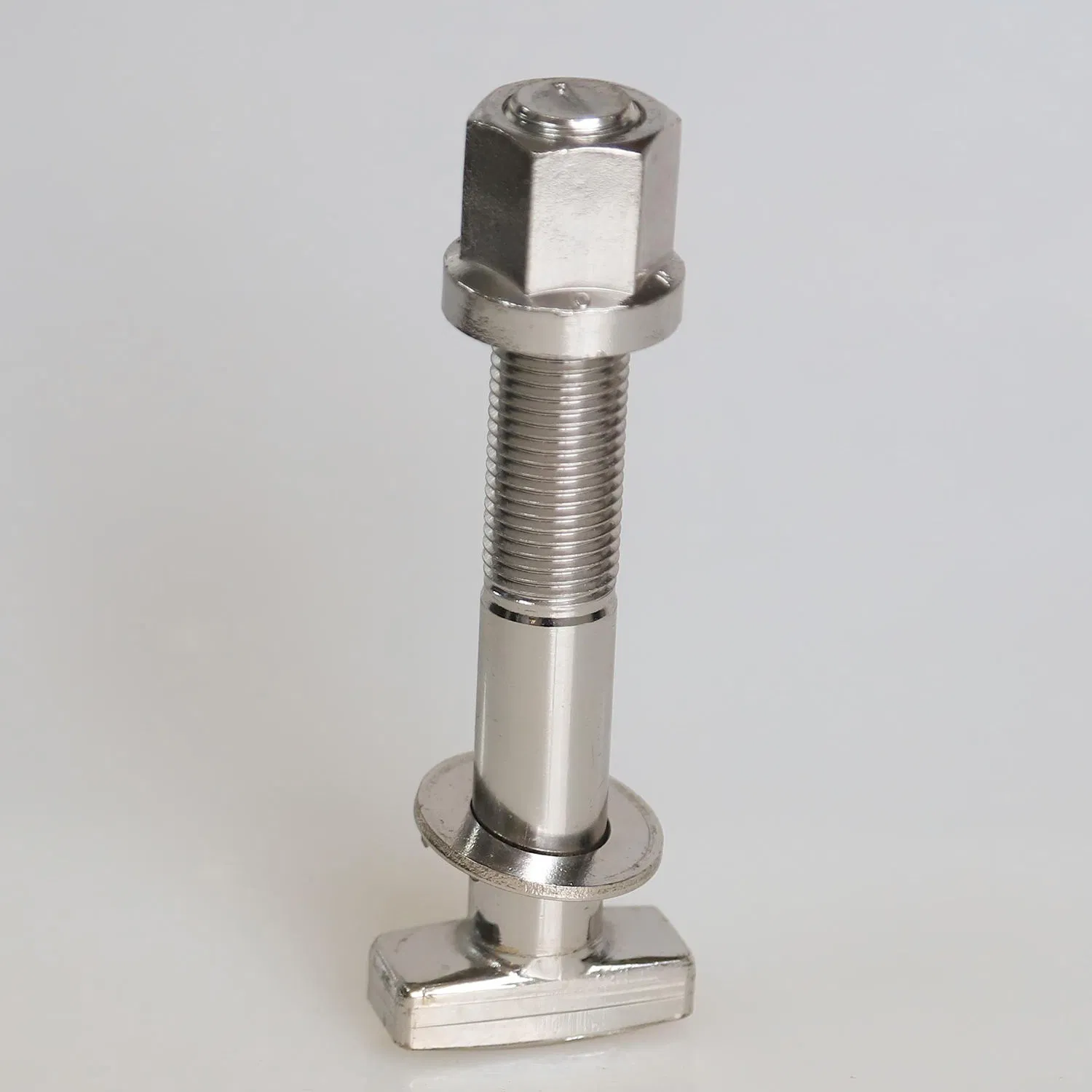Шпильки колесные M20×2.0×126.5 для ступиц тяжелых грузовиков Trilex